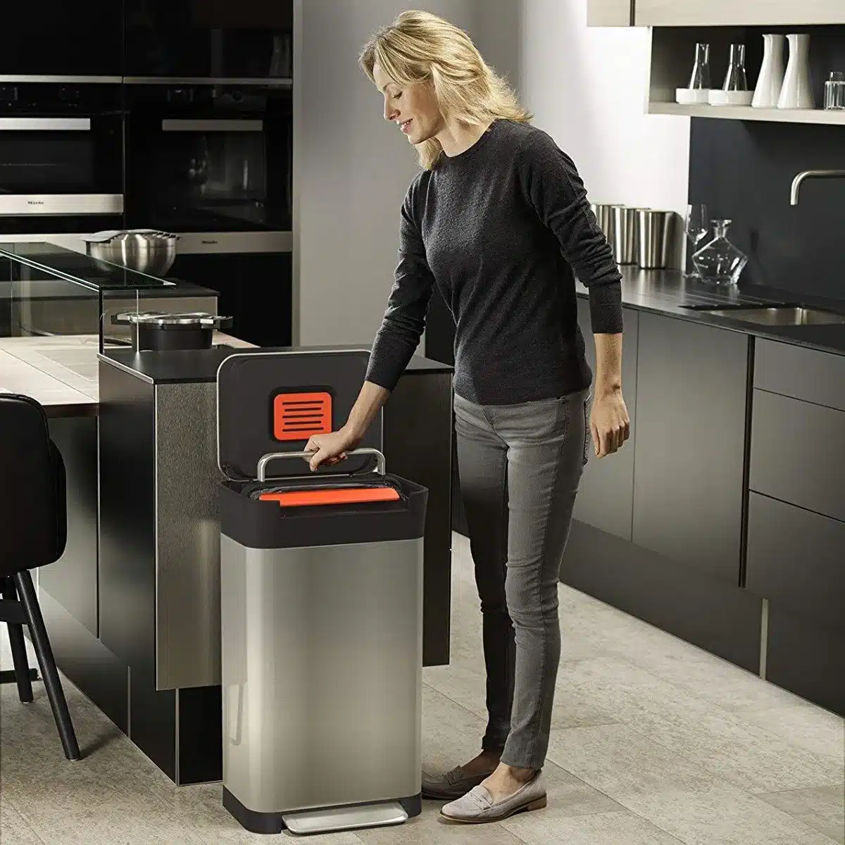 Kitchen Trash Compactor Repair Services in Chicago